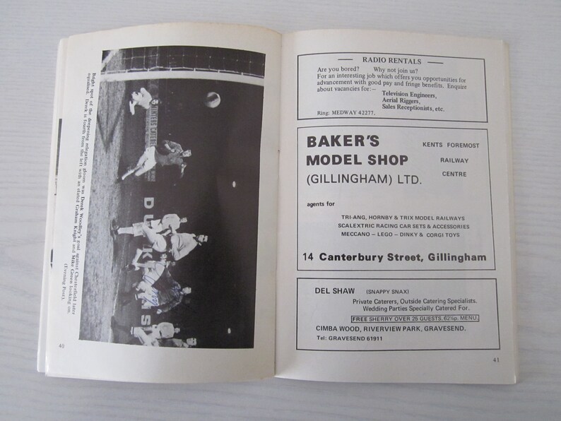 Annual Yearbook SIGNED 1971-72 Gillingham Football Supporters Club Handbook Ideal Christmas Gift Fathers Day Birthday Present