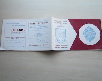 1958-59 West Ham United Football Club Players Promotion Souvenir Handbook, Original.  Ideal Christmas Gift, Fathers Day, Birthday Present.