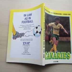 1989-90 Norwich City Football Soccer Club Handbook, Yearbook. Ideal Christmas Gift, Fathers Day, Valentine&#39;s Day, Birthday Present