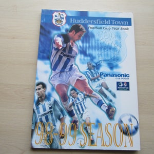 1998-99 Huddersfield Town Football Club Handbook, Yearbook, Annual, Souvenir. Ideal Christmas Gift, Fathers Day, Birthday Present