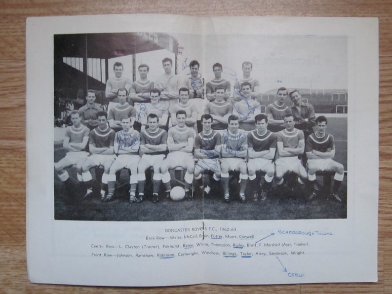 Ideal Christmas Gift Annual Birthday Present SIGNED 1963-64 Doncaster Rovers Football Club Handbook Fathers Day Yearbook