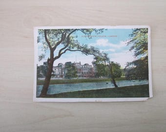 Postcard, Buckingham Palace, London, United Kingdom, Genuine, Original.