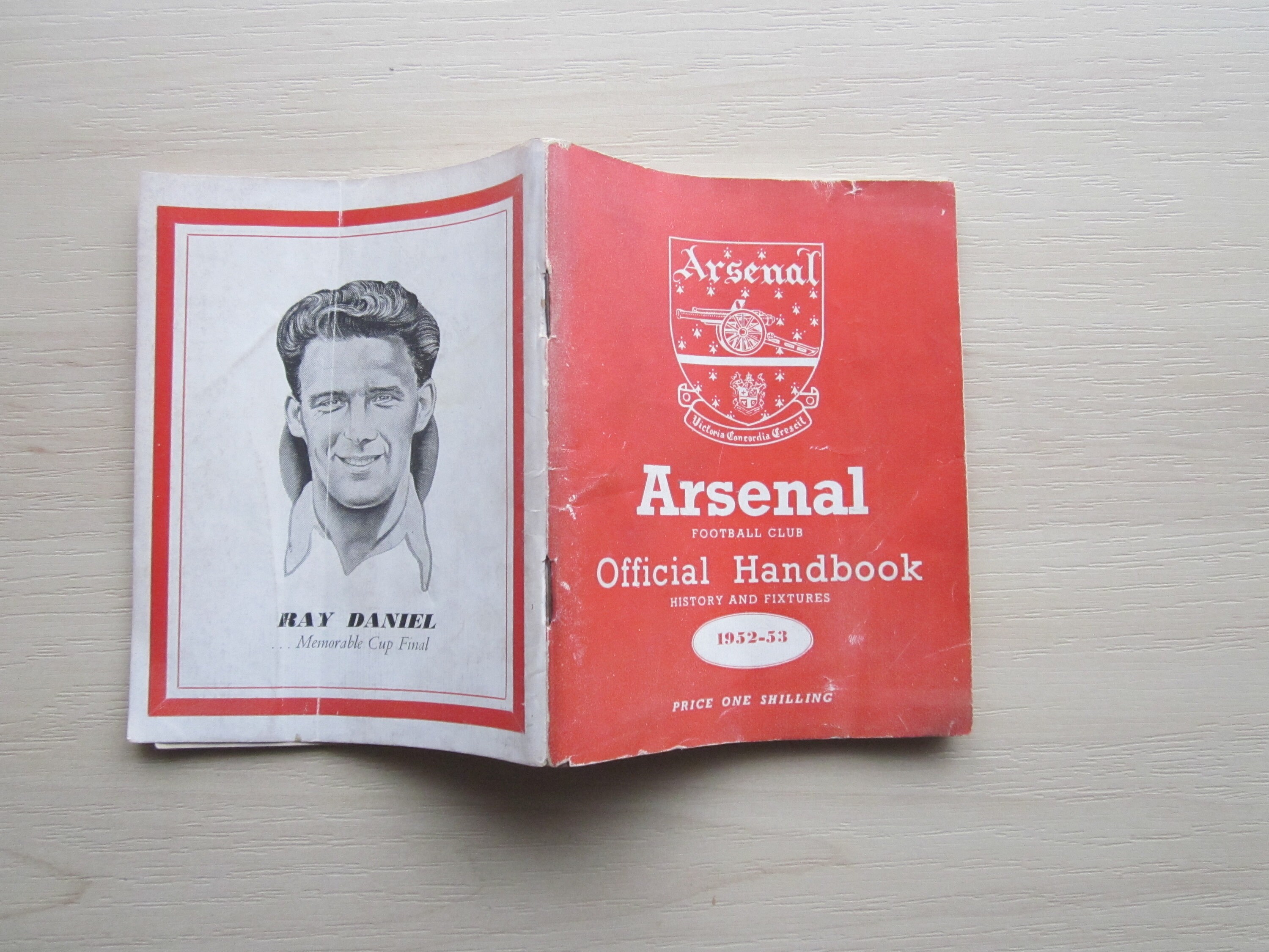 1952-53 Cardiff City FC Handbook Yearbook Annual Souvenir 