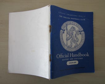 1959-60 Chelsea Football Club Soccer Handbook Annual Yearbook.