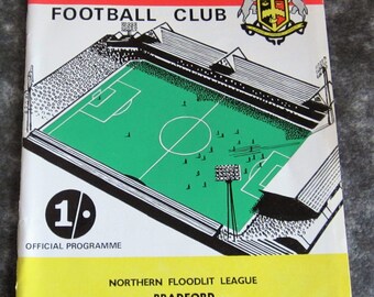 1970/71 Bradford Park Ave v Hyde United First Non-League Season Northern Floodlit League Football Match Programme