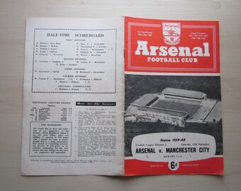 1959 TWO Arsenal Football Club League Match Day Programmes, Memorabilia.