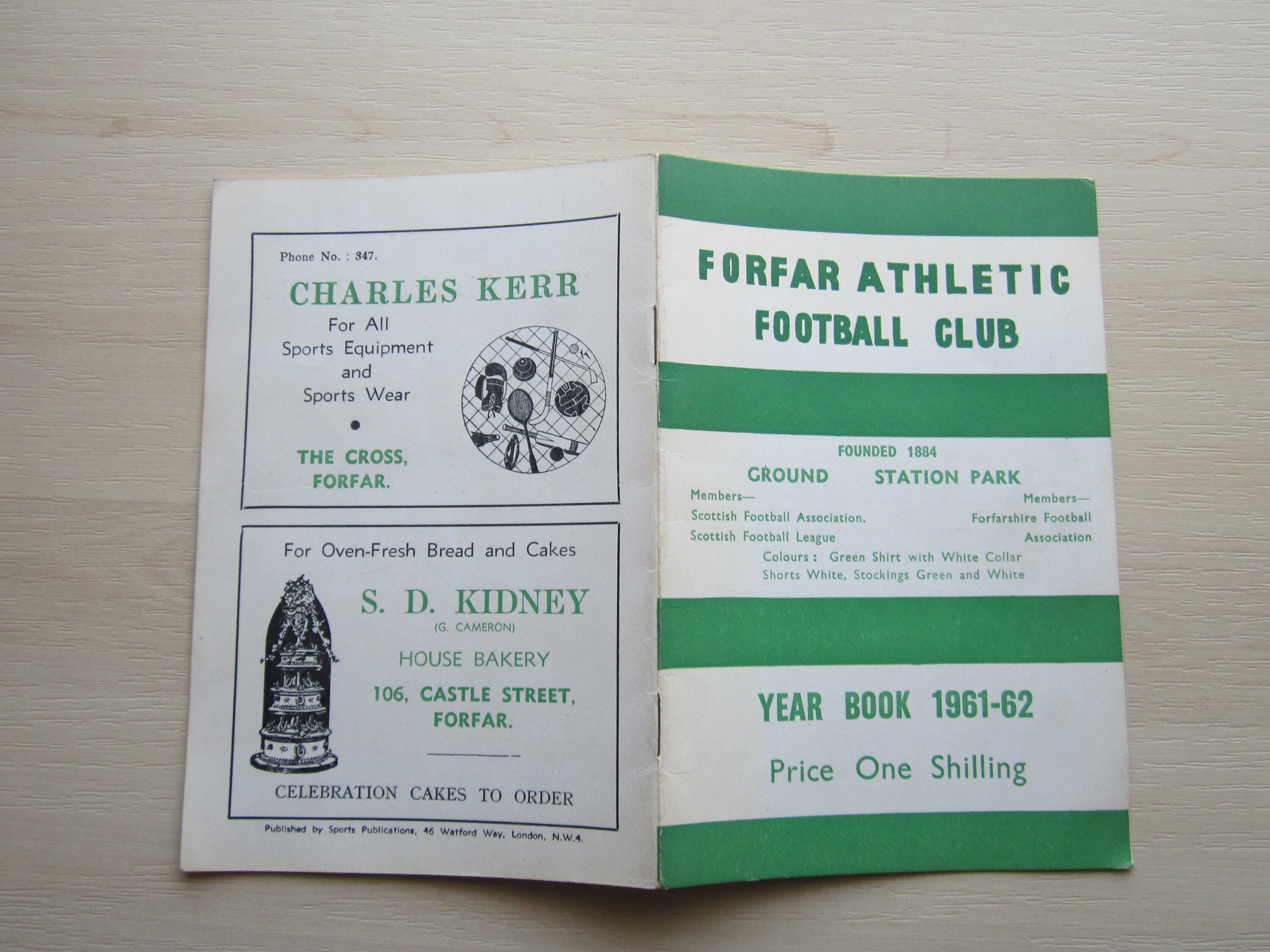 1961-62 Forfar Athletic Football Soccer Club Handbook, Yearbook, Souvenir. Ideal Christmas Gift, Fathers Day, Birthday Present