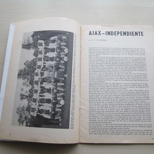 Programme de football de la finale de la Coupe intercontinentale Independiente Ajax 1972. Idéal cadeau de Noël, fête des pères, cadeau d'anniversaire image 3