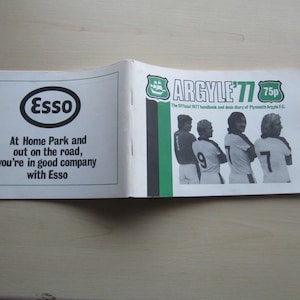 1977 Plymouth Argyle FC Football Soccer Club Handbook Yearbook Annual. Ideal Christmas Gift, Father&#39;s Day, Birthday Present,