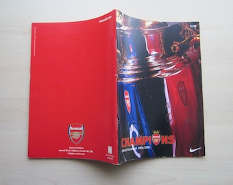 2004-2005 Season Arsenal Football Club Handbook, Yearbook, Souvenir, Memorabilia. Ideal Christmas Gift, Fathers Day, Birthday Present