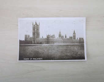 Postcard, Houses Of Parliament, London, UK. Genuine, Original.