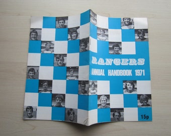 1971 Queens Park Rangers QPR Original Official Football Soccer Supporters Club Handbook 28 pages Loftus Road memorabilia