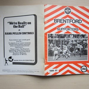1980-81 Brentford Football Supporters Club Handbook, Yearbook. Ideal Christmas Gift, Fathers Day, Valentine&#39;s Day, Birthday Present