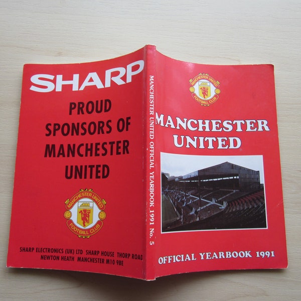 Rocznik klubu piłkarskiego Manchester United z 1991 r., podręcznik, pamiątki.