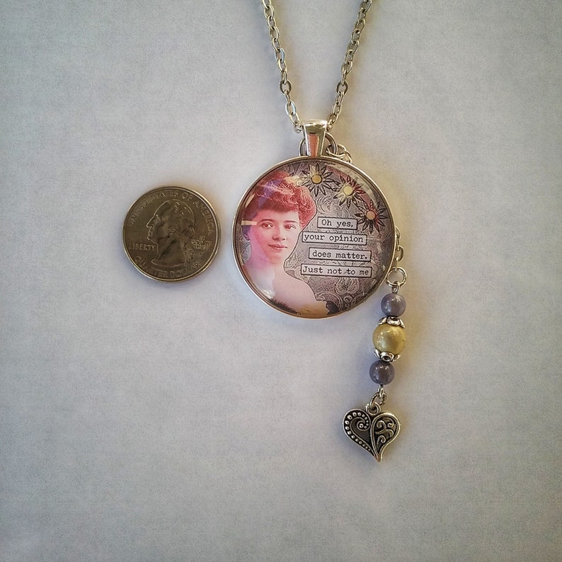 Sassy Glass Pendant Necklace Vintage Type Jewelry Etsy