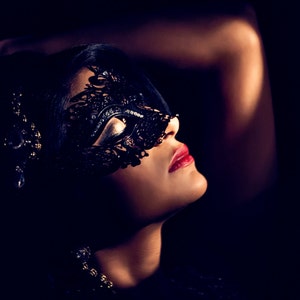 Womens Metal Mask for Venetian Masquerade Celebrations