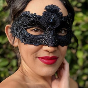 Máscara de baile de máscaras preta Brocado Máscara de festa de baile de máscaras Máscara elegante