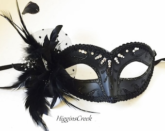 Masque de plumes noires Masque de mascarade pour femmes avec tulle à pois, masque de plumes noires avec cristaux de diamant, soirée mascarade