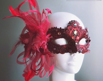 Fantastisk röd maskeradmask för kvinnor, fjädermask, maskeradbal