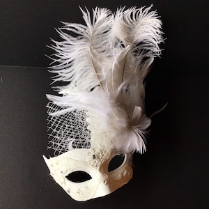 White masquerade mask women / white feather masquerade mask / white brides mask / white wedding mask / white masked ball masks / party mask Women’s Mask Only