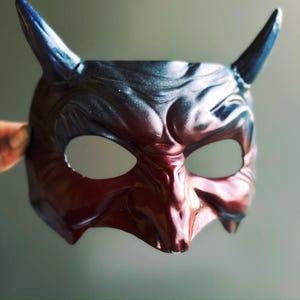 Red Blue Demon Masquerade Mask for Halloween Cosplay, Scary Devil Horn Mask for Men, Gothic Villain Horror Costume Party Mask