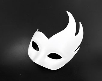 Maschera bianca fai da te per feste in maschera