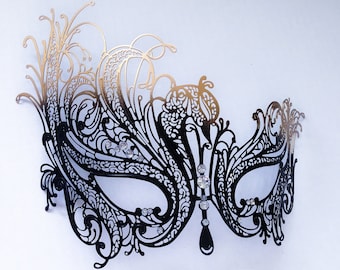 Maschera di Carnevale a Farfalla in Oro Nero, Maschera Veneziana da Donna con Strass