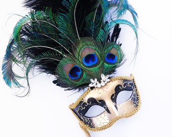 Couples masquerade masks with sticks, Holding Stick Mask feathers, Venetian couples Masquerade Masks peacock feather mask