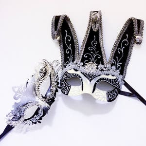 Couples Jester His & Hers Masquerade Mask, Jester Couples Masquerade Mask, Feather Masquerade Mask, Mens Masquerade Mask, Mardi Gras Masks