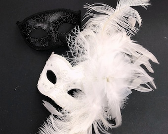 Black And White Wedding Masquerade Masks Couples Set, Feather Mask, Venetian Mask, Masked Ball, Masquerade Party, Prom, Wedding Mask