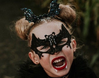 Zestaw dla dziewcząt: maska na Halloween i opaska na głowę "Czarny nietoperz"