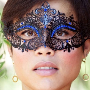 Blue Masquerade Mask - Metal Base Blue Sapphire Sparkling Rhinestones - For Anniversary Halloween Party Mask Masquerade Ball Mardi Gras