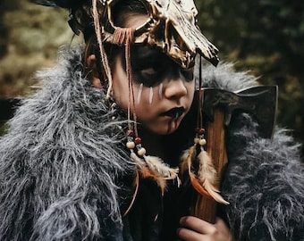Pagan Fur Mantle Shoulder Fur for vikings Fur Cape Cloak Shieldmaiden Fur Viking Celtic Wedding cape barbarian furs