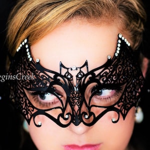 Women masquerade masks Halloween Bat Mask for women Filigree Metal Bat Mask Sexy Bat Masks