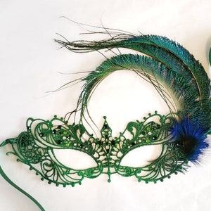 Emerald Green Masquerade Lace Mask Mardi Gras Women Peacock Feathers and rhinestones Green Emerald theme for Women and girls Masquerade Ball