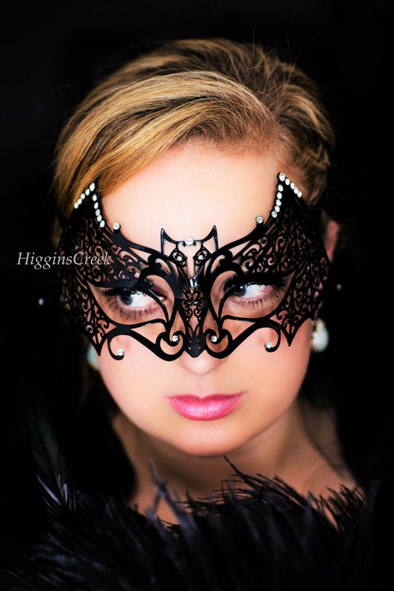 Women Masquerade Masks Halloween Bat Mask for Women Filigree Metal