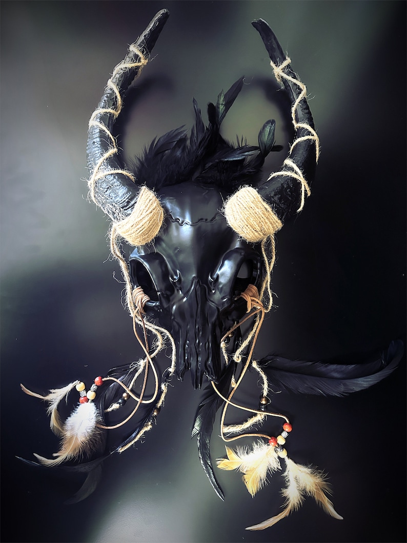 Wicker man Skull headdress Gaelic festival samhain pagan ritual horn skull feather headpiece Druid viking headwear Ram Horn Deer Antler All Black