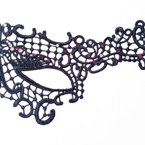 Half Face lace mask with Rhinestones for masquerade Balls, Prom Gowns and halloween parties