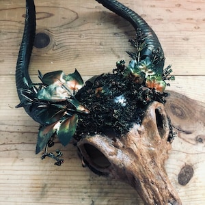 Wicker man Skull headdress Gaelic festival samhain pagan ritual horn skull feather headpiece Druid viking headwear Ram Horn Deer Antler Natural Forest