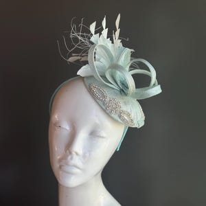 Mint Green Feather Fascinator Wedding Fascinator Derby Hat High Tea Party Hat Women Fascinator Hat Womens Pink Hat