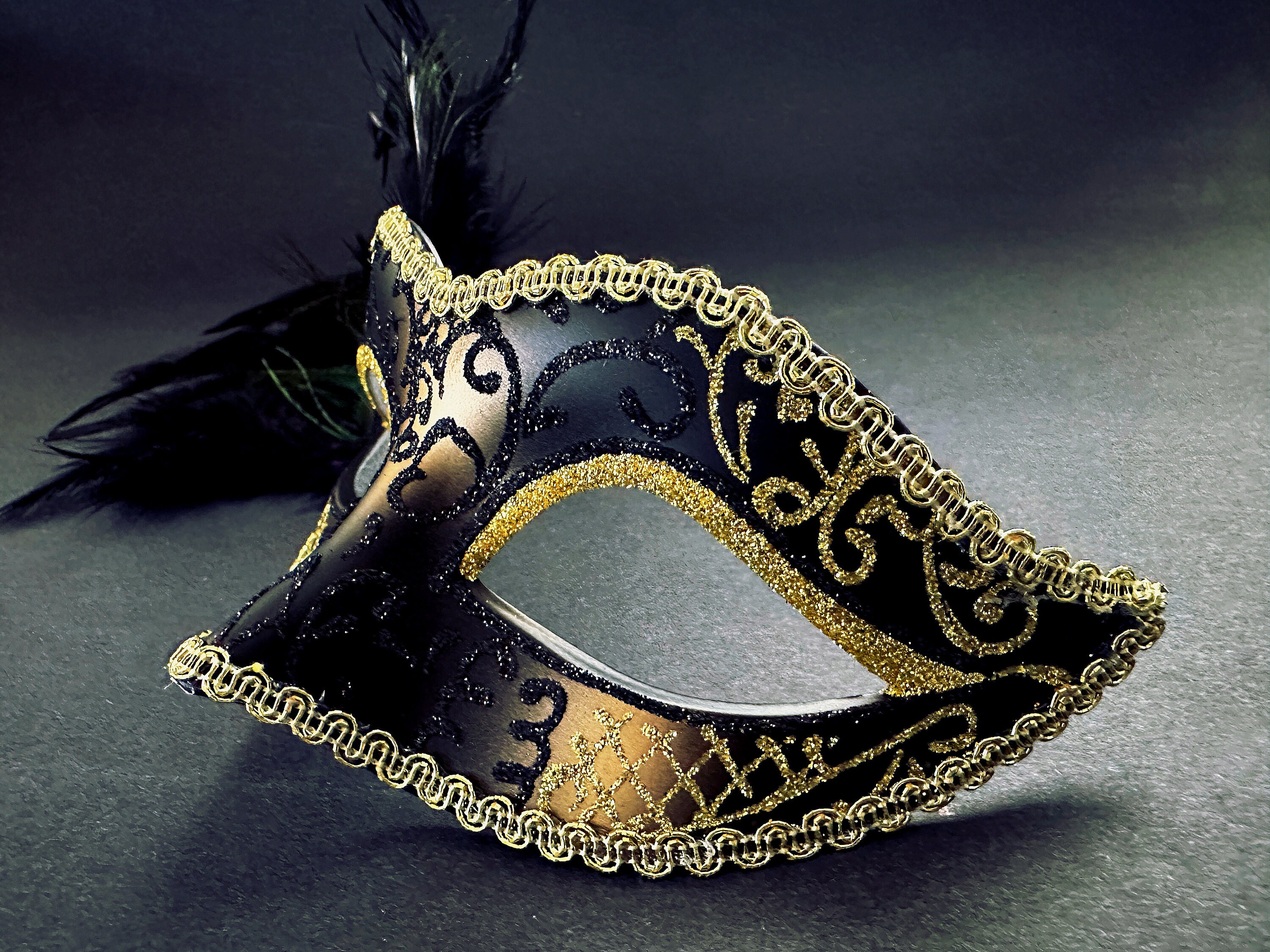 未使用・箱入　Baccarat　バカラ　仮面舞踏会　マスカレード　ピエロ イタリア製 輸入雑貨 ベネチアンマスク マスケラ ネコ 赤 レッド