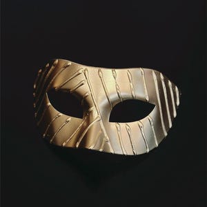 Mens Gold Striped Masquerade Masks, Renaissance Mens Gold Mask, Venetian Masquerade Ball Mask Men, Prom Mask, Masquerade Ball Mask