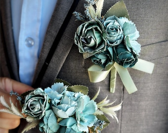Ramillete y boutonniere de graduación - Floral rosa azulado