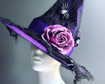 Skeleteen Sombrero De Bruja Puntiagudo De Lujo, Accesorios De Brujas Negras Glamorosas, Sombrero De Terciopelo Con Flores, Cuentas Y Plumas Moradas
