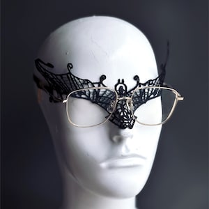 Masquerade Mask for Men Lace Masquerade Party Mask  - Adult - Black