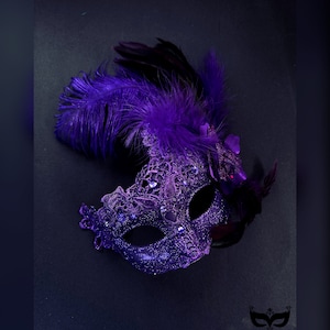 Purple Carnival Masquerade Mask, Feather Mask, Womens Masquerade Mask Mardi Gras Mask, Carnival Mask, Festival Mask, Masquerade Party Mask