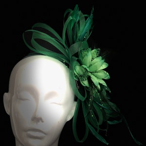 Fascinator Hat Emerald green feather hairpiece, feather headpiece, dark green feather hair clip with headband image 3