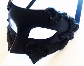 Mens Masquerade mask for parties events weddings
