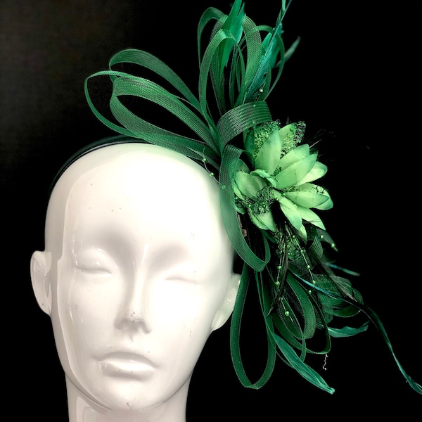 Fascinator Hat Emerald green feather hairpiece, feather headpiece, dark green feather hair clip with headband