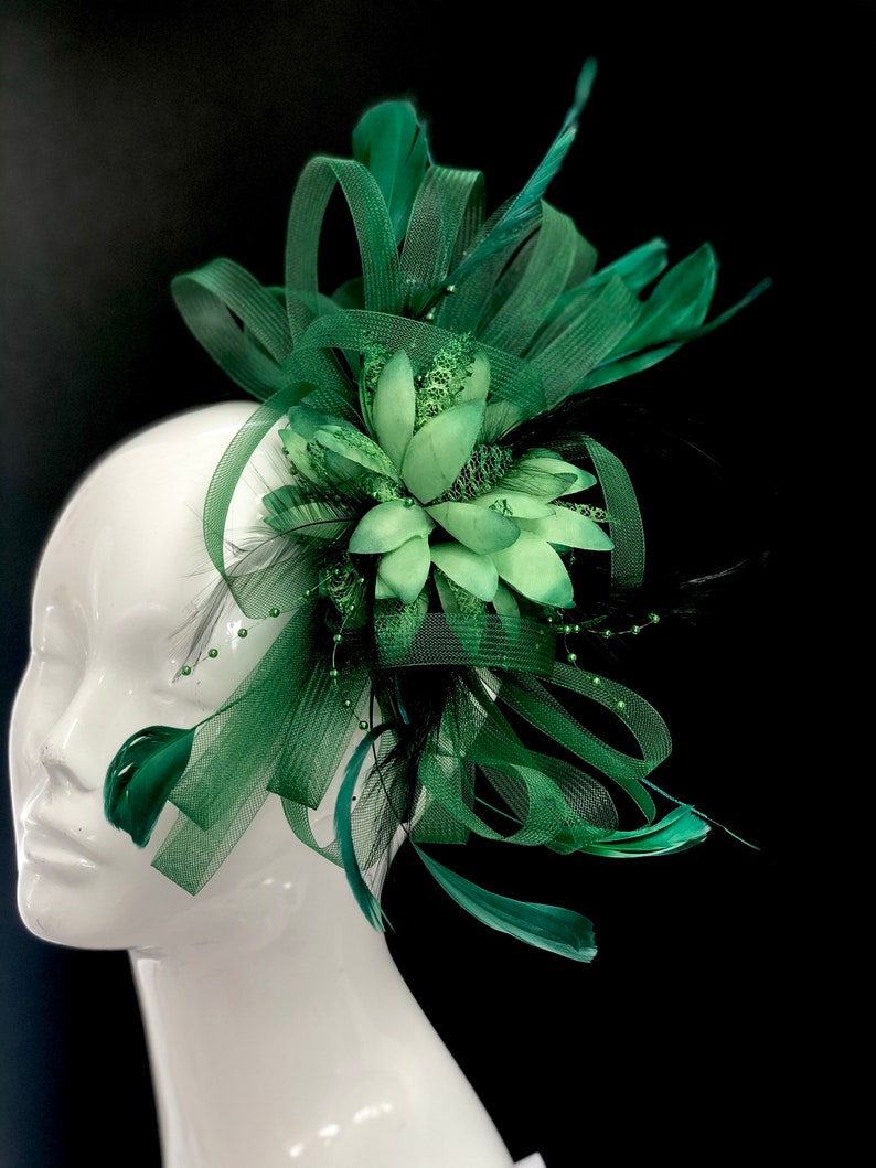 Fascinator Hat Emerald green feather hairpiece, feather headpiece, dark green feather hair clip with headband image 2